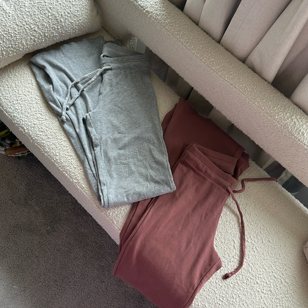 Urban outfitters low rise boot cut sweatpants size medium